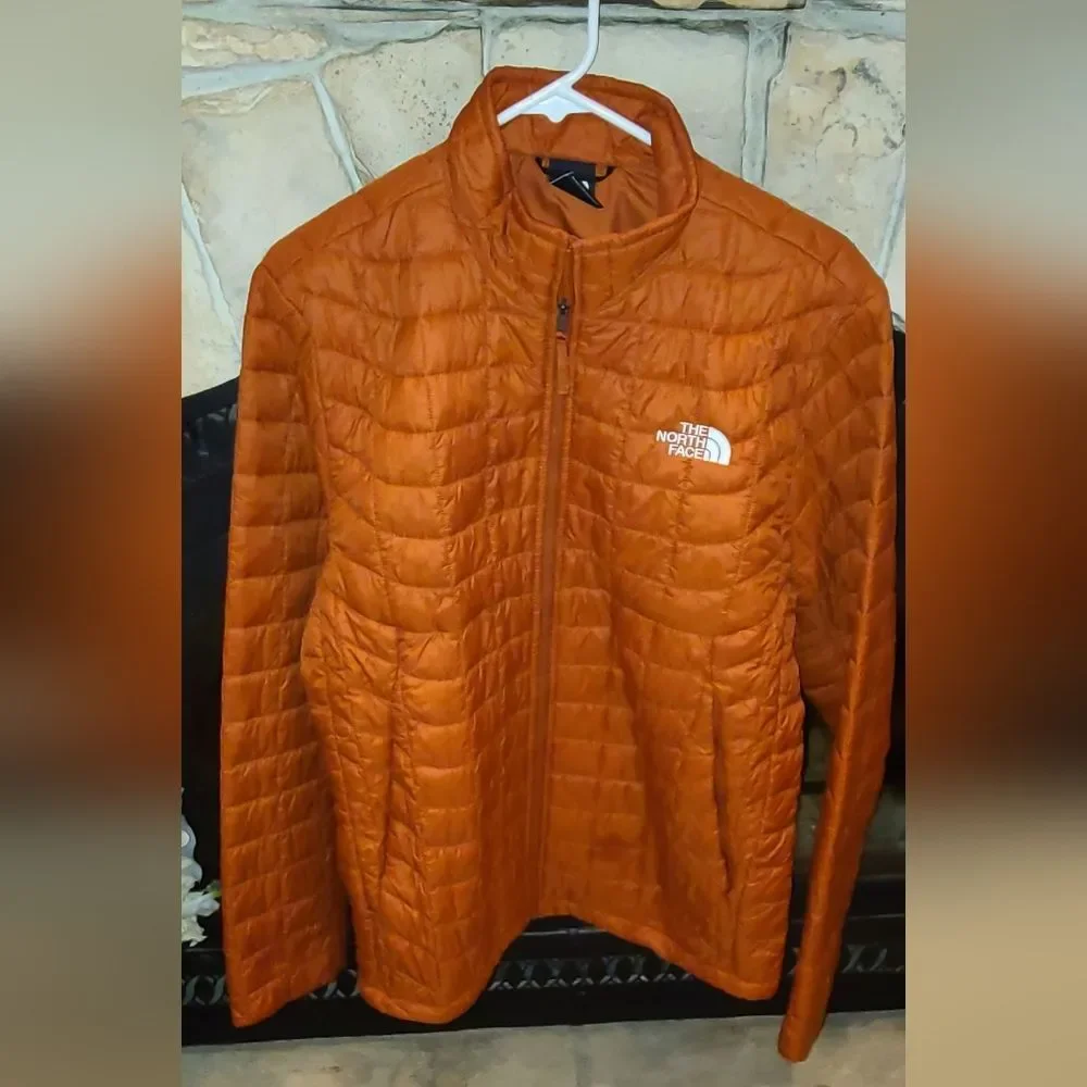 NEW The North Face Thermoball Trekker Burnt Orange Puffer Jacket Coat Medium
